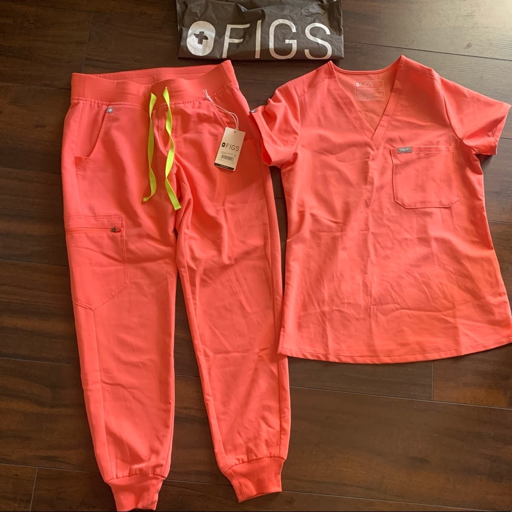 Figs scrub set
